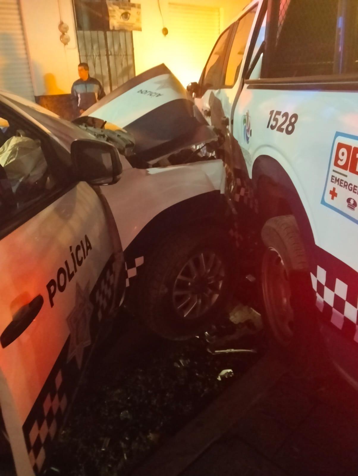 Accidente vehicular involucra a dos patrullas municipales en cumplimiento de su deber